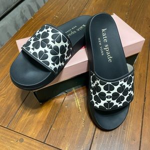Kate Spade Olympia Pool Slides - New in Box - Sz 8